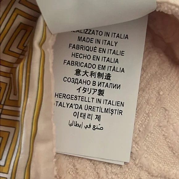 (𝐒𝐎𝐋𝐃)🥂𝐇𝐏!🥂Versace MEDUSA AMPLIFIED PRINT Slippers NWT - Picture 10 of 14